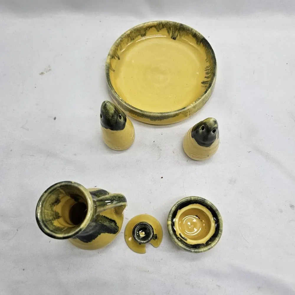 INEKE‎ Victoria BC Drip Pottery Glaze BC Canada  Green Yellow Kitchenware